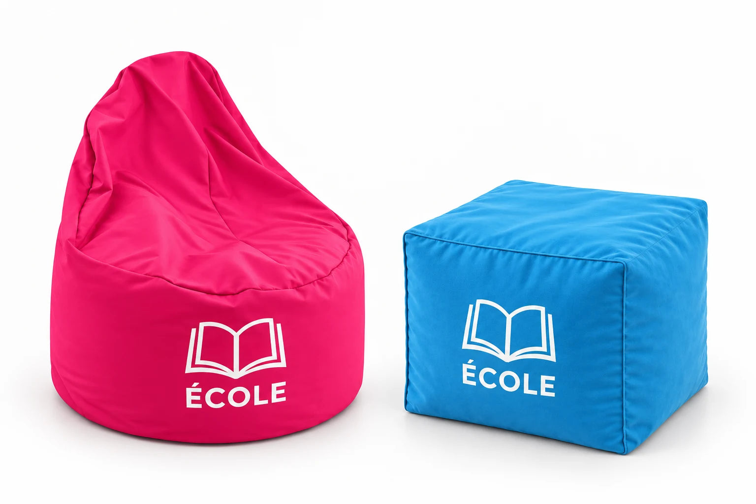 Exemple illustratif de poufs Monpouf personnalisés avec logo sur le tissu