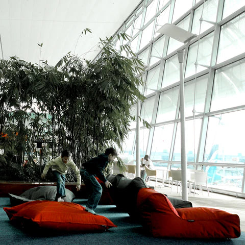 Les avantages des poufs dans les espaces commerciaux